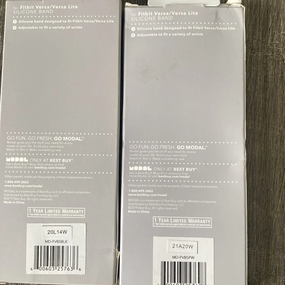 NIB🍍FIT BIT VERSA/VERSA LITE SILICONE BAND🍍2🍍P-1